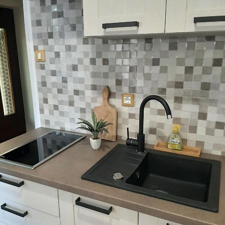 Apartment Sandra Rabac Exterior foto